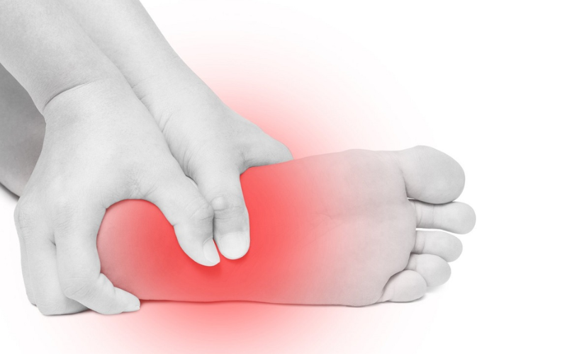 Bị đau Nhói ở Lòng Bàn Chân